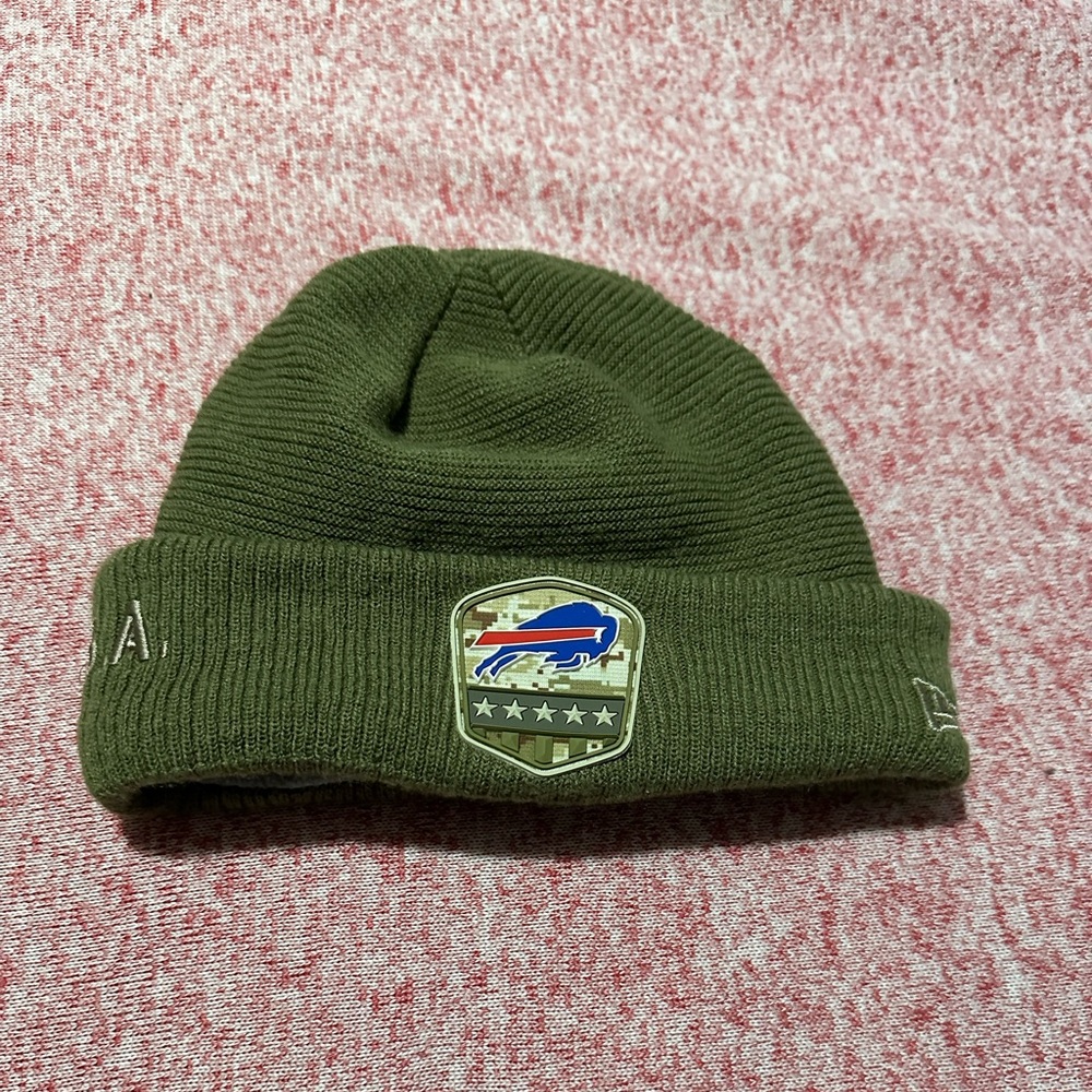 2019 New Era Buffalo Bills NFL Beanie. Unisex.